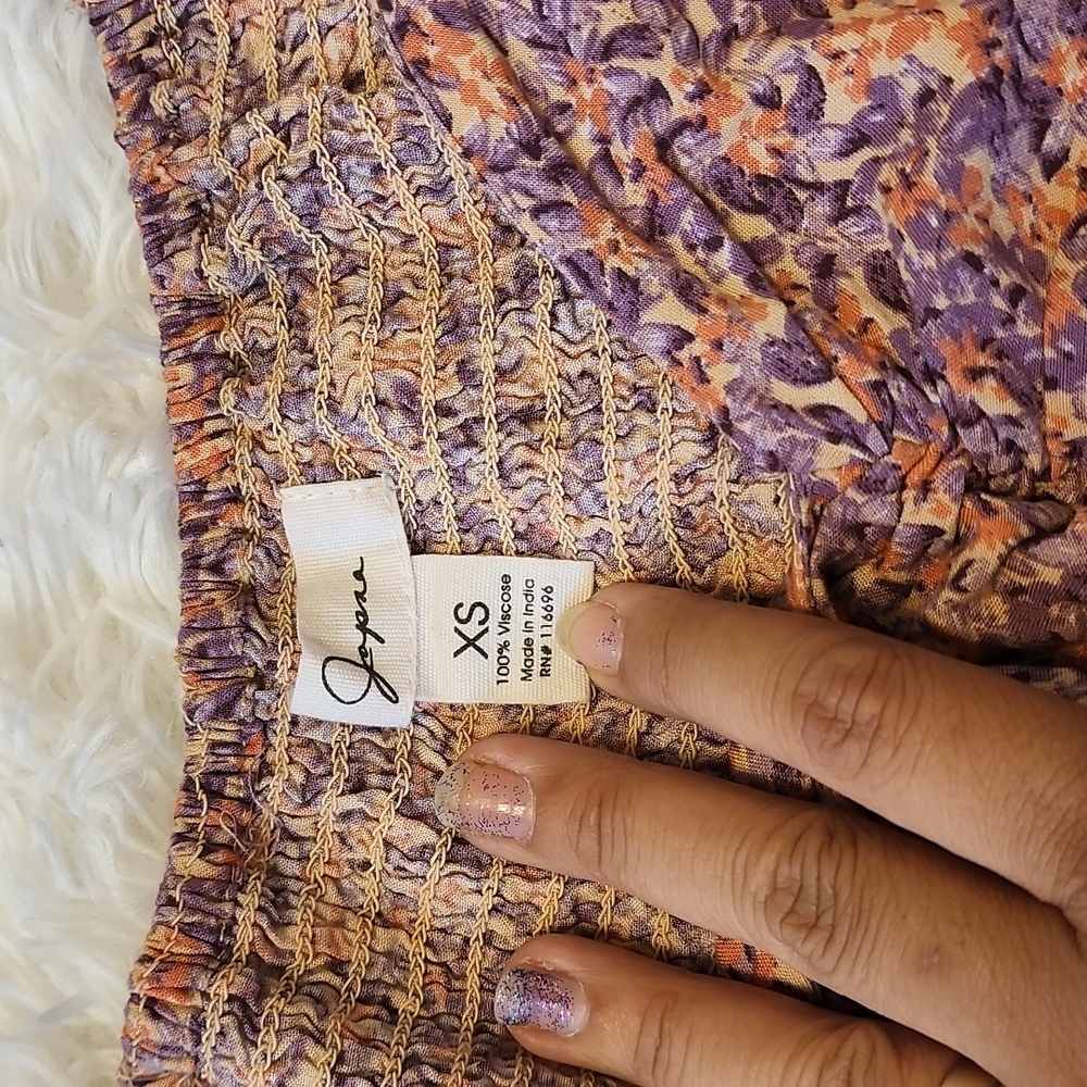 Japna floral V-neck blouse - Picture 3 of 3